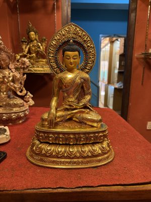 462 尼泊尔紫铜鎏金释伽牟尼金身佛像